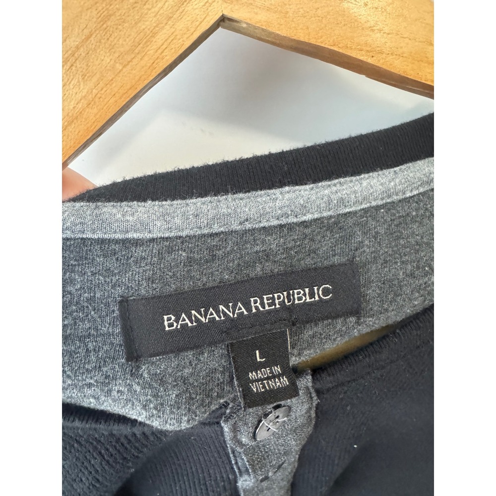 Banana‎ Republic Henley Shirt Long Sleeve Gray Shoulder Detail Size L - Picture 2 of 5